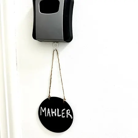 Bruckner Oda ve Kahvaltı